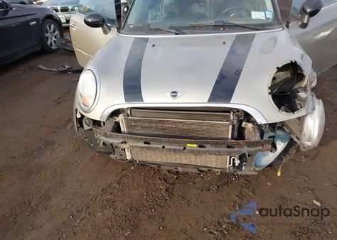 2009 Mini Cooper Clubman from USA, damaged, VIN WMWML335X9TX36020
